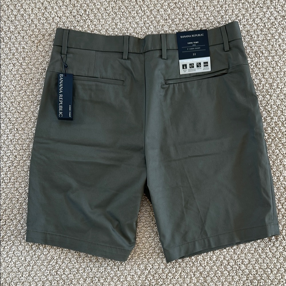 Banana Republic Olive Green Core TempFlat Front Shorts